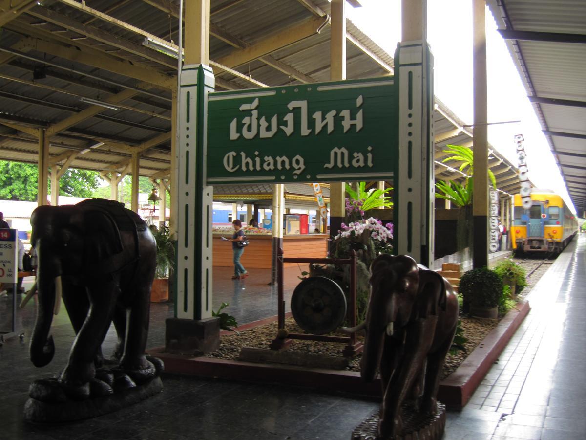 Supanich Railway Station Aparthotel เชียงใหม่ ภายนอก รูปภาพ